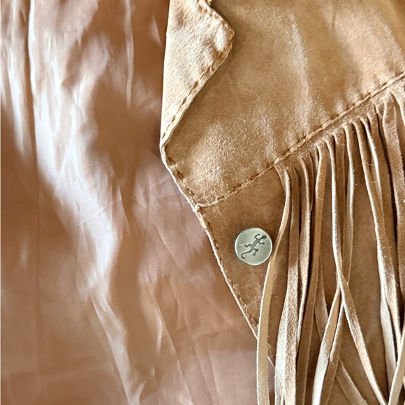 Chico’s Leather Fringed Western Jacket.Pockets. 0.see pictures.small marks back - Picture 11 of 11
